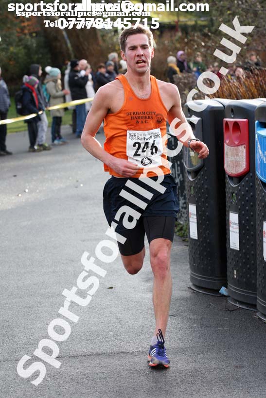 Ronnie Walker Saltwell 10k Road Race, Gateshead. Photo:  David T. Hewitson/Sports for All Pics
